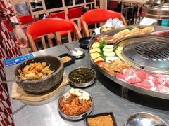 -哈哈碳都·牛肋条无限自助烤肉(台江万达店)