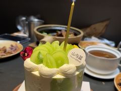-山与蓝·轻糖鲜果蛋糕(勒泰店)