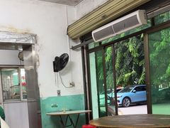 -灵山卢梅燕粉店