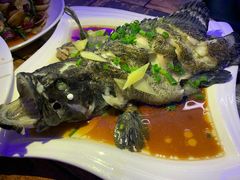 -亚龙湾亚泰商业街