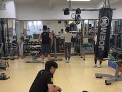 -中田健身工作室(莘庄地铁站店)