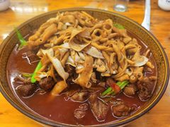 -一品红烧鸭特色川菜(三岔湖店)