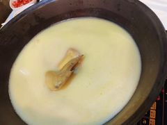 -鲜入围煮花胶鸡海鲜火锅