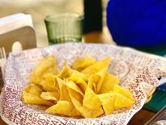 炸玉米片配牛油果-HFFOUSA TACO弗萨塔可墨西哥餐厅(颐堤港店)
