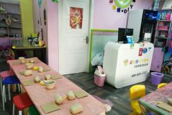 -泥娃娃DIY陶吧(易生活购物公园店)