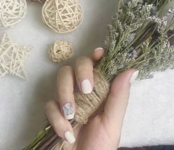 -花岐款式专研健康美甲沙龙