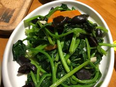 -莲香西域·正宗新疆菜(龙华店)