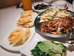 -小鱼小牛·鱼牛干锅·脆鱼火锅(世欧广场店)