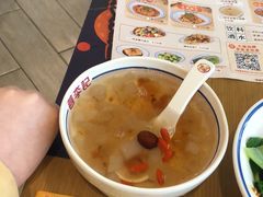 -蓉李记成都名小吃(武汉菱角湖万达店)