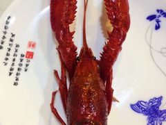 -虾弄弄海派小龙虾·牛羊蝎子火锅