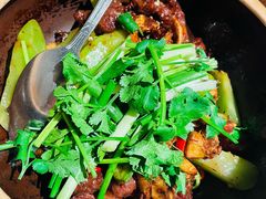 石锅牛仔骨-汤城小厨•粤菜•靓汤(苏州街店)