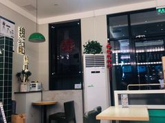 大堂-魏记烧味饭