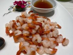 手剥河虾仁-蝶园·装修中(BFC外滩金融中心店)