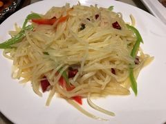 酸辣土豆丝-梁家大院•农家菜(昆山会展中心店)