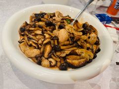 橄榄油炒珍菌-三义和酒楼(广渠门店)