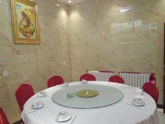 -宾朋海鲜特色美食餐厅·纯手工鲅鱼水饺(兴海路店)