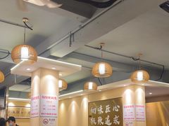 -胡须佬鸡煲四季火锅店(石厦西村直营店)