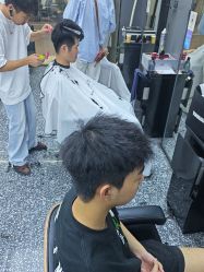 -藤野造型专业烫染接发