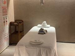 -灸春堂·艾灸·痛症·整脊连锁(之江银泰店)