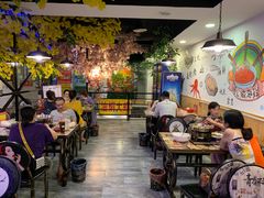 大堂-特色酱椒鱼私房菜(黄鹤楼店)
