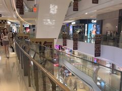 -LuOne凯德晶萃广场(徐家汇路店)