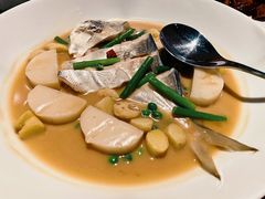 家烧野生鲳鱼-新荣记(南京西路店)