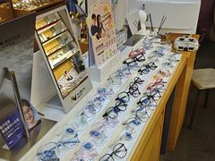 -优医视平价眼镜蔡司依视路折扣工厂店(十里堡店)