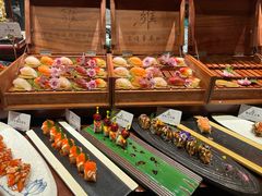 -雍容荟帝王蟹活龙虾展台自助(IFS黑金店)