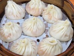 -莱莱小笼·乔艾