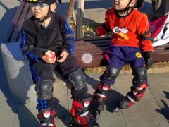 -悦动体能篮球羽毛球网球(三里河店)