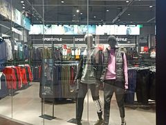 -PUMA品牌自营折扣店(武汉永旺梦乐城店)