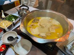 -鲜入围煮花胶鸡海鲜火锅
