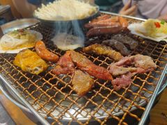 -合易泓烤肉·海肠捞饭(火车站店)