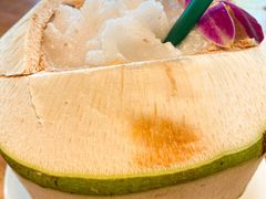 -Chom Cafe and Restaurant