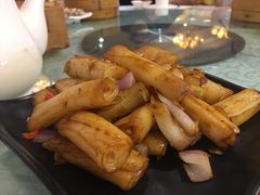 -御满江海鲜酒家(洛溪新城店)