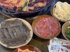 -黄潇洒老火锅(九眼桥宏济巷店)