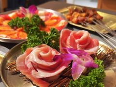 -围炉肉舍•炭烤活鳗•丹东海鲜烤肉(步行街店)