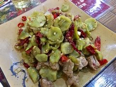 -萨宁音登锡伯风味餐厅(一楼店)