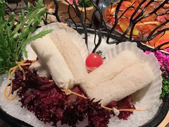 -湊湊火锅·茶憩(杭州湖滨银泰in77店)