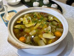 姬松茸菌散养土鸡汤-桃花印巷江南小馆(朝阳路店)