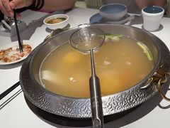 -左庭右院鲜牛肉火锅(金山万达店)