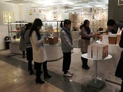 -奈雪的茶(市百一店)