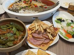 -六泰居·尔滨地标·东北菜(泰山路店)