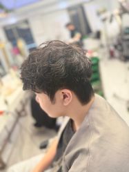 -镁连社·美联社