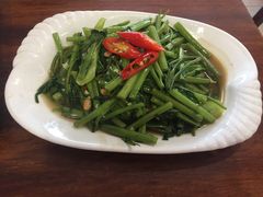 -Dang restaurant (patong phuket)
