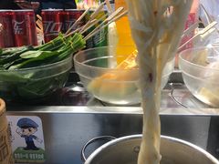 -百品聚旋转火锅(号外店)