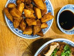 老北京炸咯吱-门框胡同百年卤煮(新街口店)