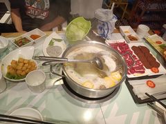-花田煮鲜牛肉火锅(钟楼众汇店)