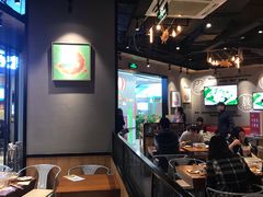 大堂-渝是乎川渝小炒(新世界百货望京店)