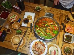 -快活林酸汤鱼鲜品火锅店(甲秀楼店)